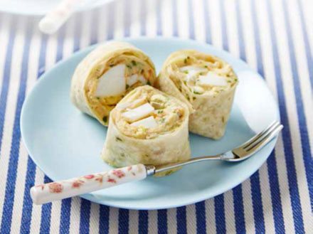 Hummus & Egg Wrap